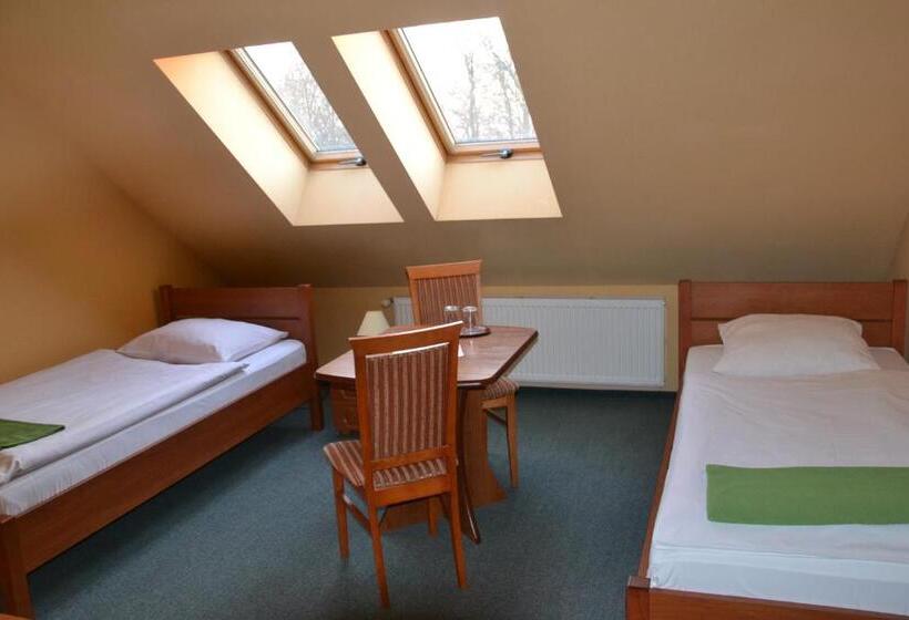 חדר סטנדרט, Ik Orlik