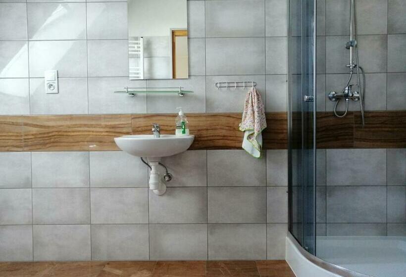 스탠다드 발코니 룸, Restauracja Teo