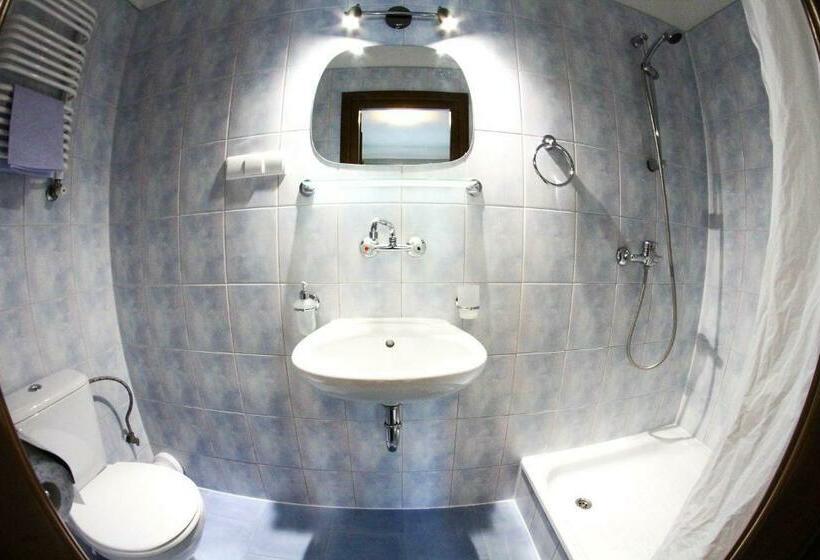 Семейное Студио, Wieczernik Dom Rekolekcyjny Księży Pallotynów