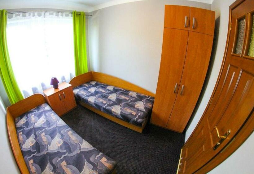 Семейное Студио, Wieczernik Dom Rekolekcyjny Księży Pallotynów