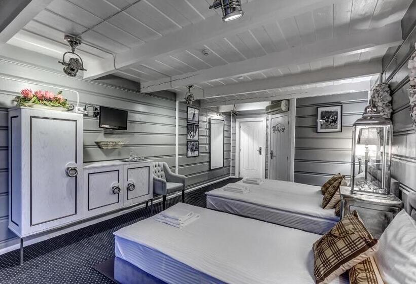 חדר קומפורט, Zajazd Plan