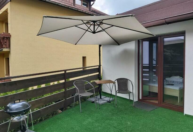 استودیوی استاندارد, Apartament Olimpijska 54