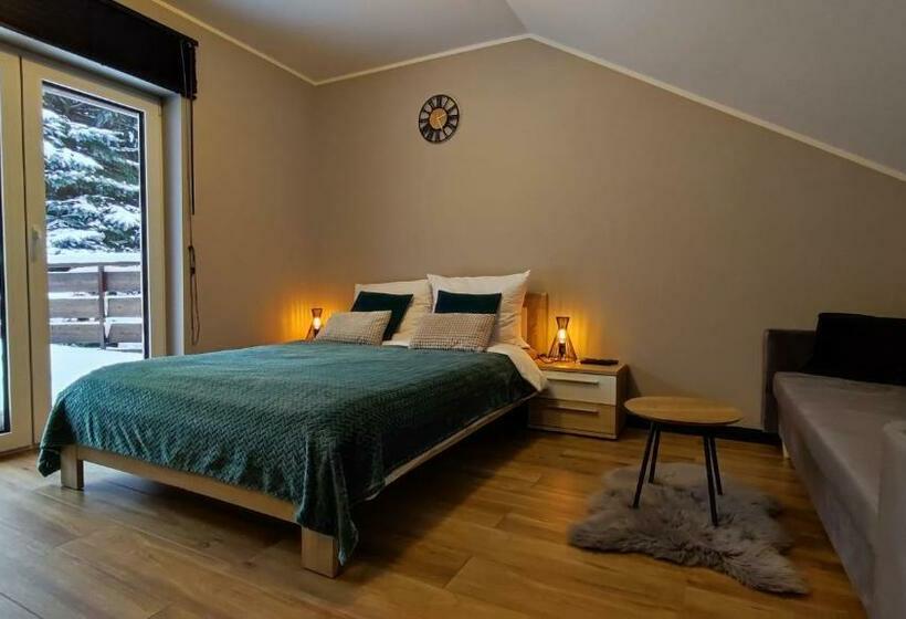 استودیوی استاندارد, Apartament Olimpijska 54