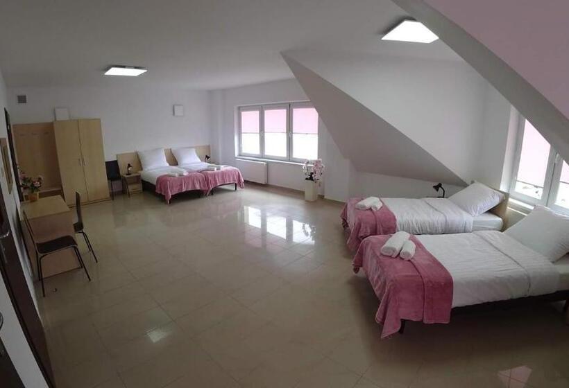 Четырехместный Номер Стандарт, Apartamenty Kozienice