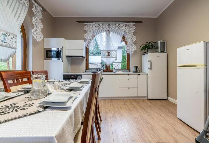 חדר סטנדרט עם מרפסת, Leśny Dworek Biały Dunajec