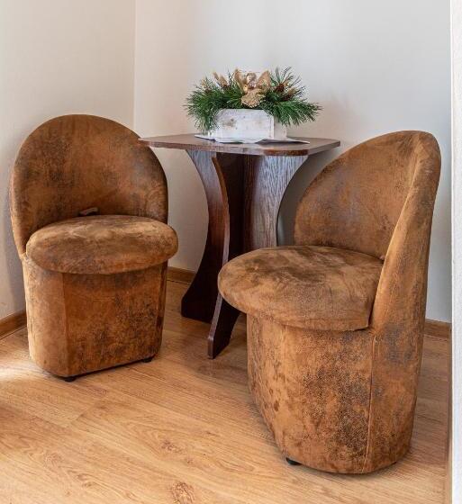 חדר לארבעה סטנדרטי עם מרפסת, Leśny Dworek Biały Dunajec