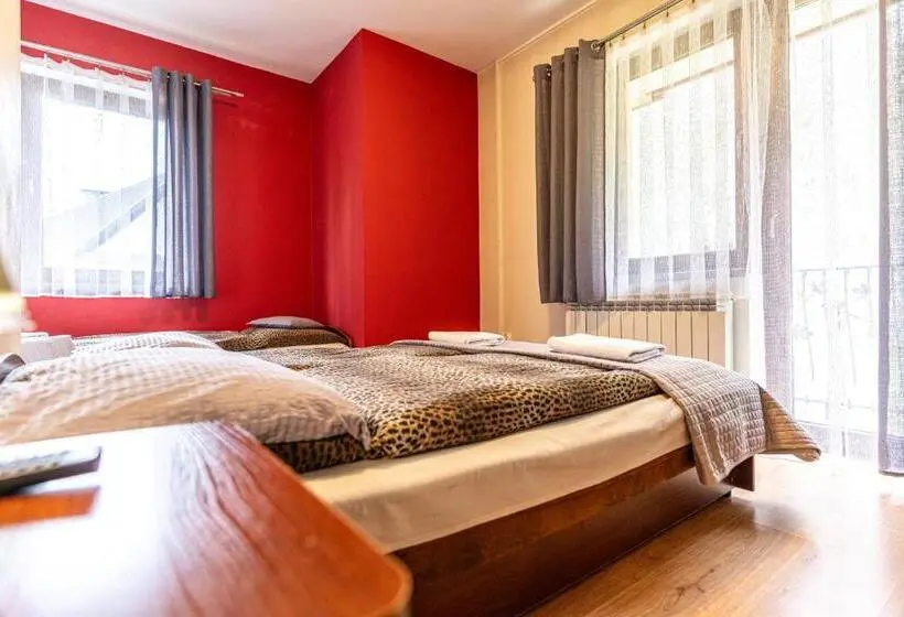 Standard Kolmen Hengen Huone Parveke, Leśny Dworek Biały Dunajec