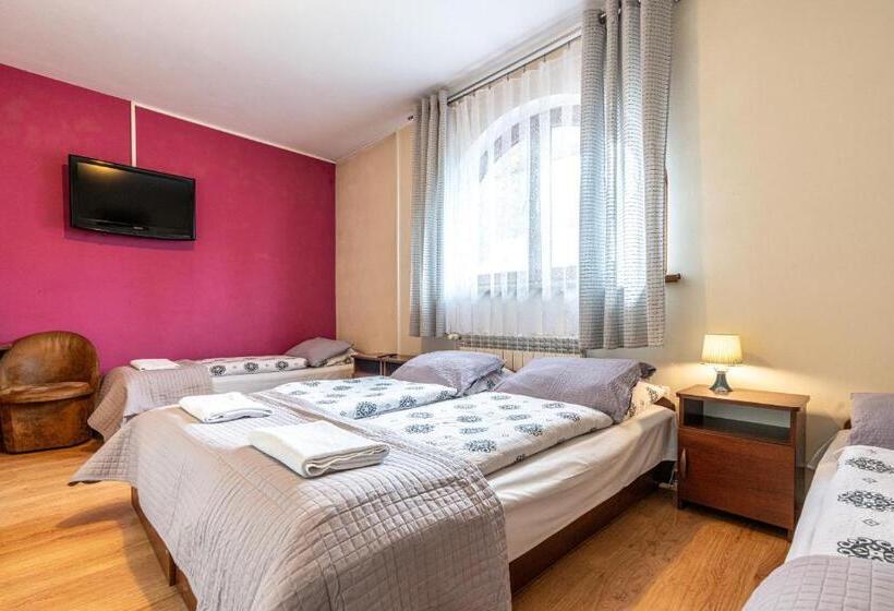 חדר סטנדרט לארבעה, Leśny Dworek Biały Dunajec