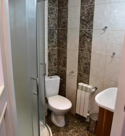 Standard Yhden Hengen Huone, Pokoje Restauracja Lech