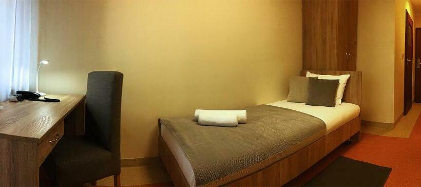 اتاق استاندارد یک نفره, Hostel Fortis