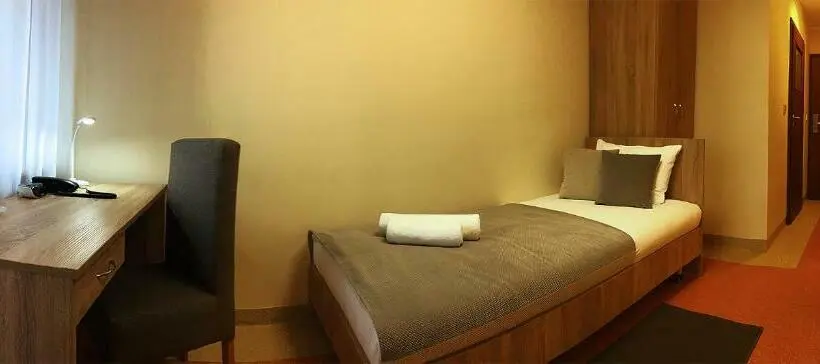 スタンダードシングルルーム, Hostel Fortis