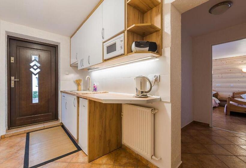 شقة غرفتين, Bieszczadzki Krakowiak 575 894 584 Lub 535 595 732