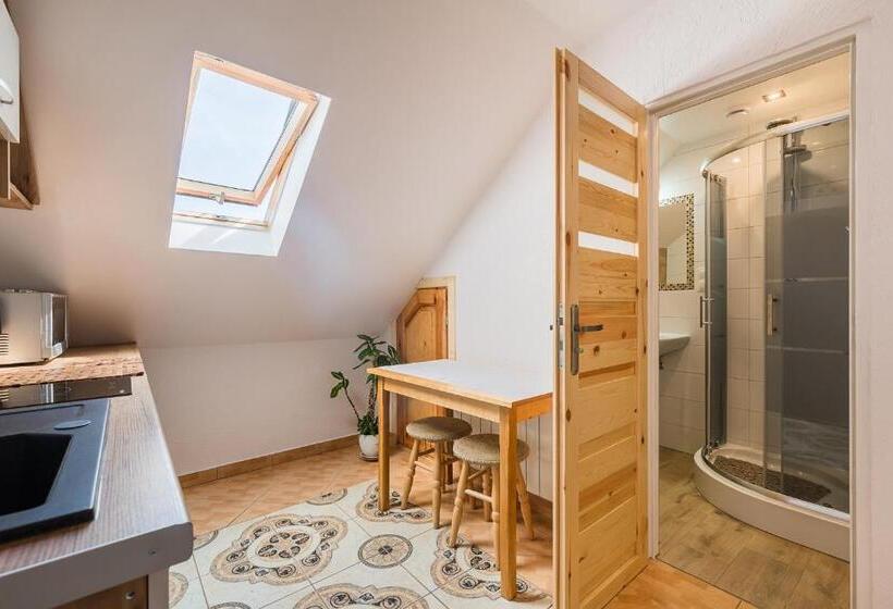 غرفة عائلية, Bieszczadzki Krakowiak 575 894 584 Lub 535 595 732