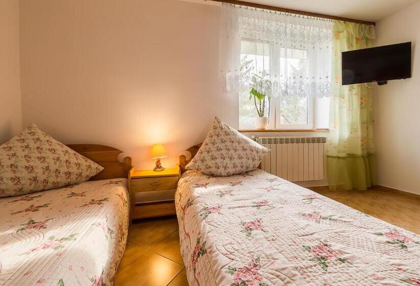 اتاق خانوادگی, Bieszczadzki Krakowiak 575 894 584 Lub 535 595 732