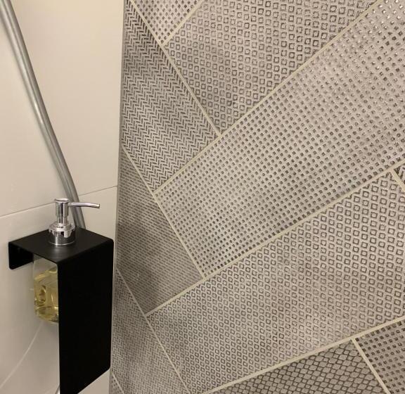 חדר דלוקס, Coliber