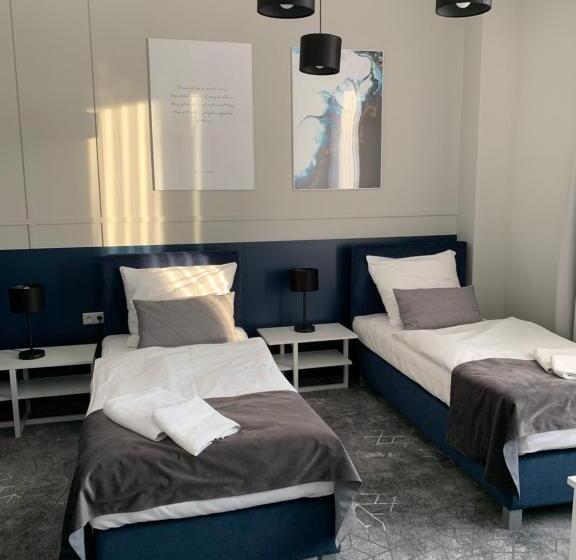 חדר דלוקס לשלושה, Coliber