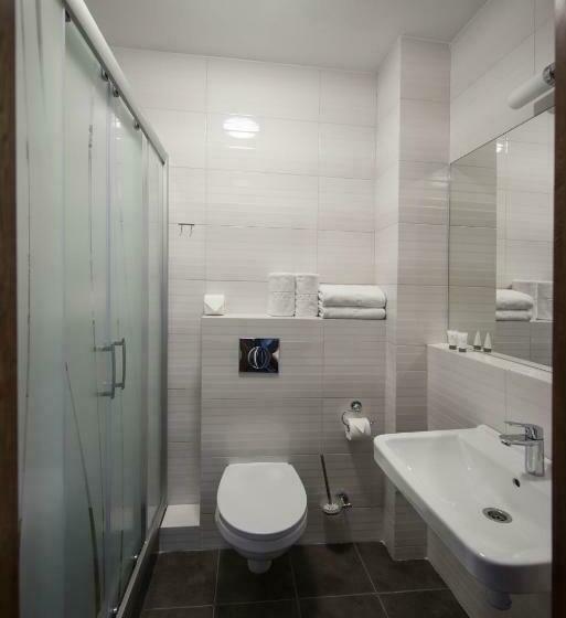 غرفة قياسية, Crystal