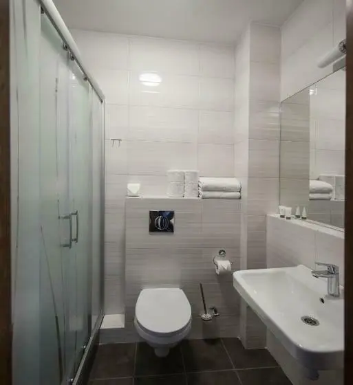 Standard-huone, Crystal