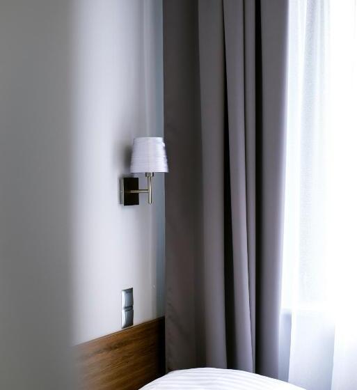 غرفة قياسية سرير كينج, Crystal