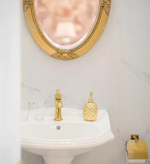 デラックスルーム, La Rose Residence