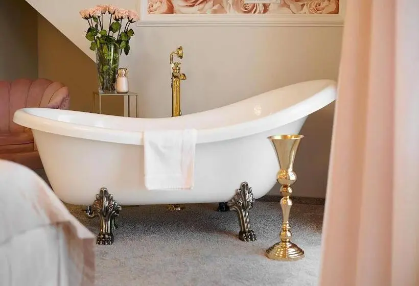 デラックスルーム, La Rose Residence