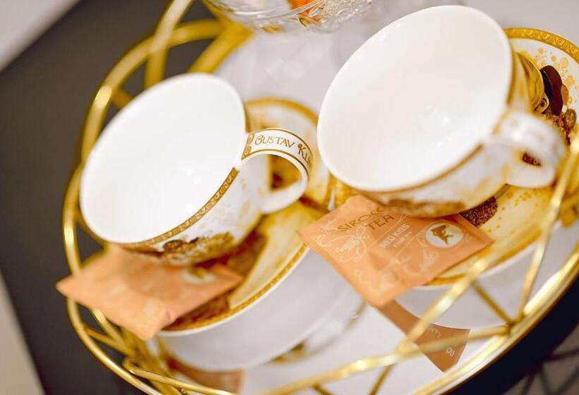 اتاق لوکس, La Rose Residence