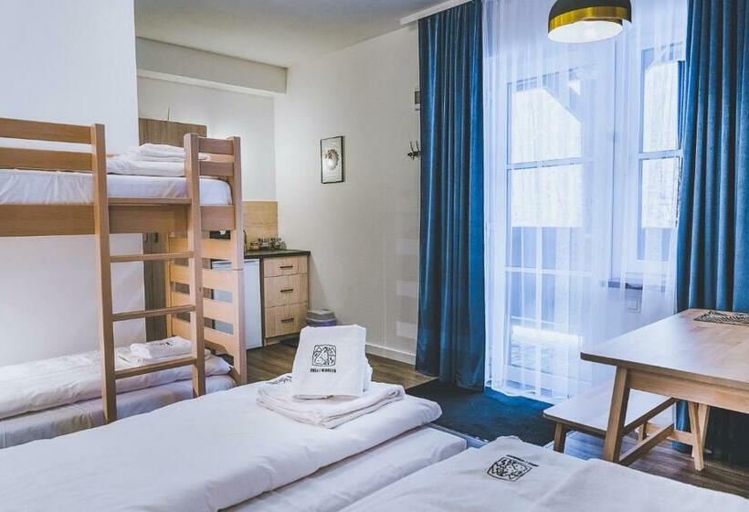 חדר סטנדרט נוף להרים, Owca Z Widokiem