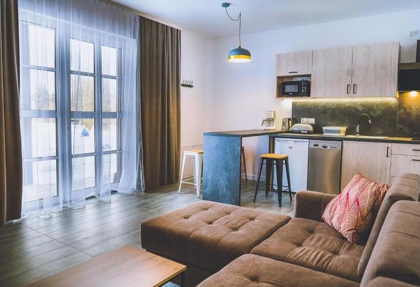 דירת שני חדרים, Owca Z Widokiem