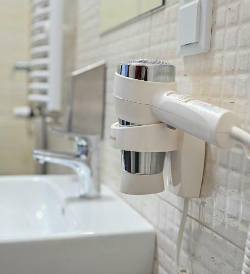 اتاق استاندارد, Terminal