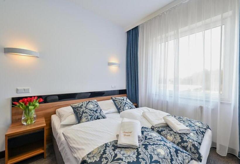 اتاق استاندارد, Terminal