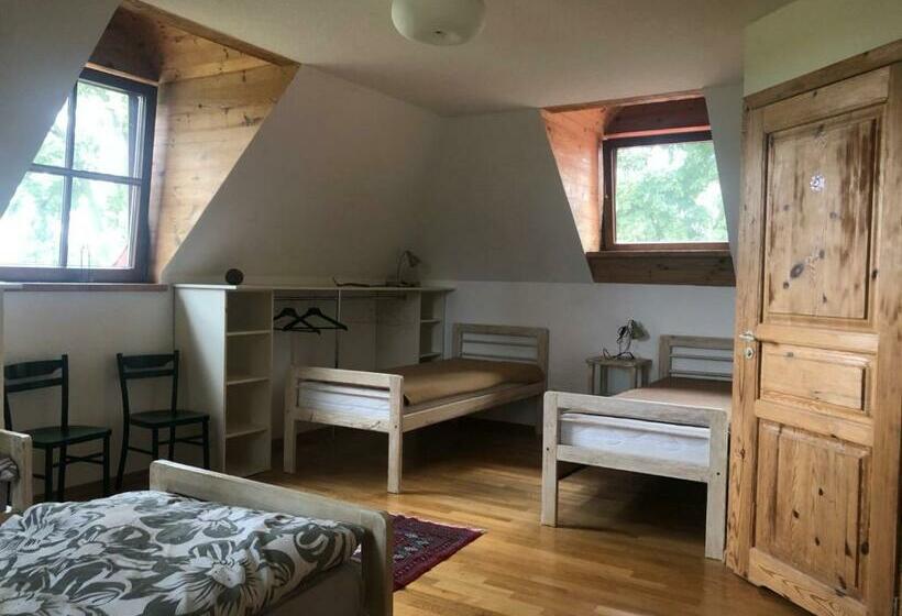 4인용 스탠다드 룸, Twój Azyl