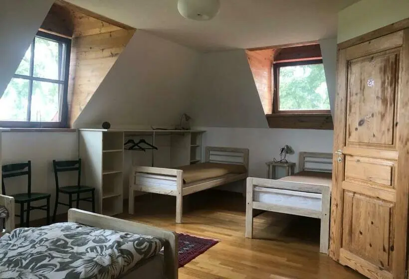 スタンダード４人部屋, Twój Azyl