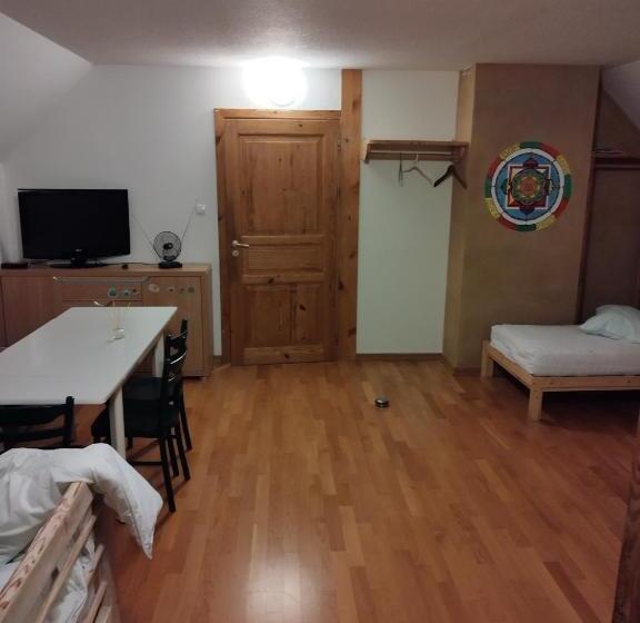 4인용 스탠다드 룸, Twój Azyl