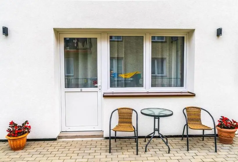 Standard Triple Room with Terrace, Arka   Pokoje Z Osobnymi Wejściami Na Parterze