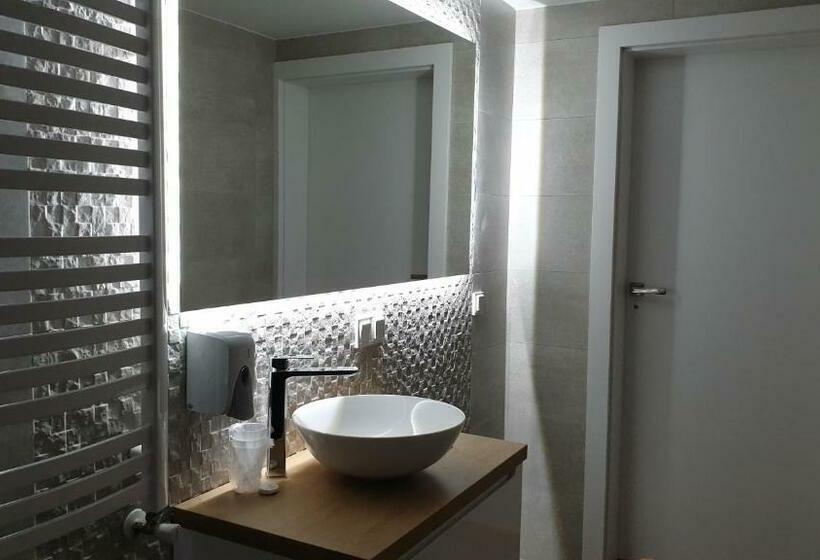 テラス付き1ベッドルームアパートメント, Dom Pod Groniem