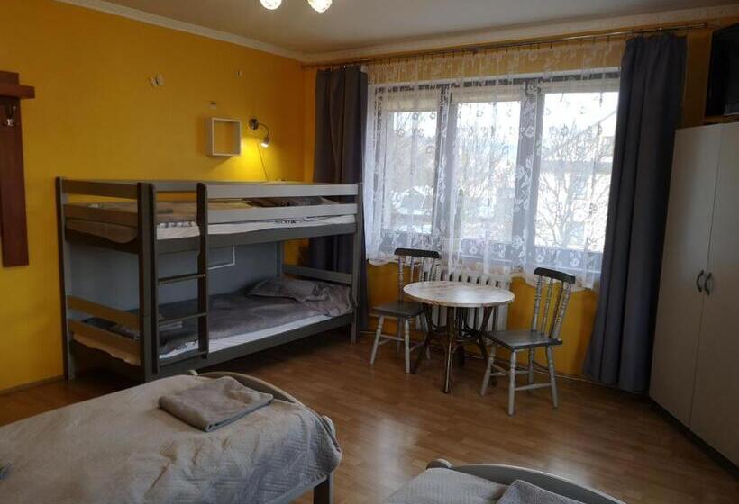 １ベッドルームアパートメント, Noclegi Arenda