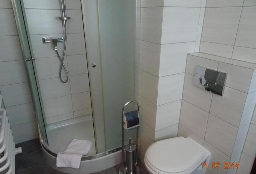 Семейный Номер, Willa Złoty Ogród