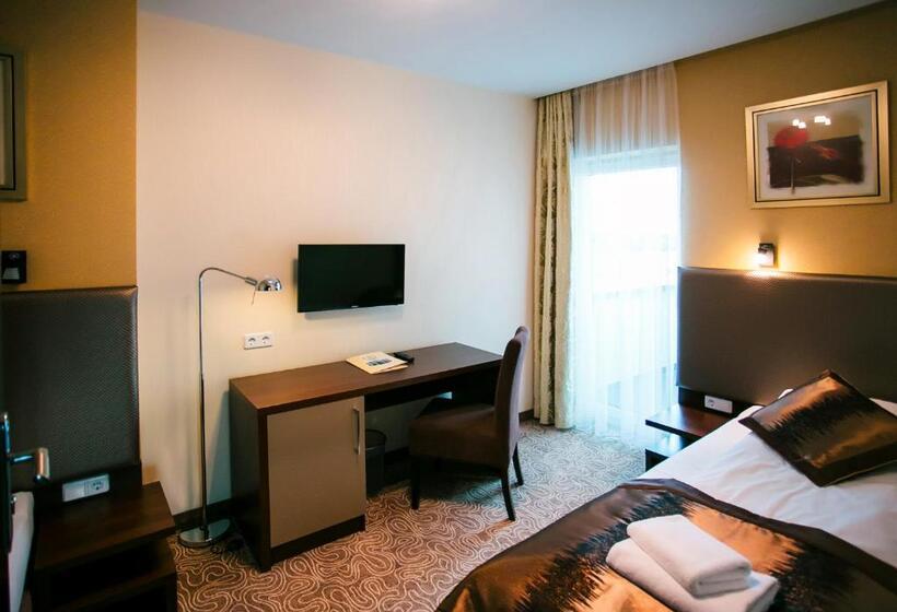 חדר משפחתי, Pensjonat & Spa Raj