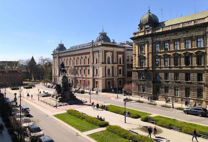 חדר דלוקס, Roller Apart