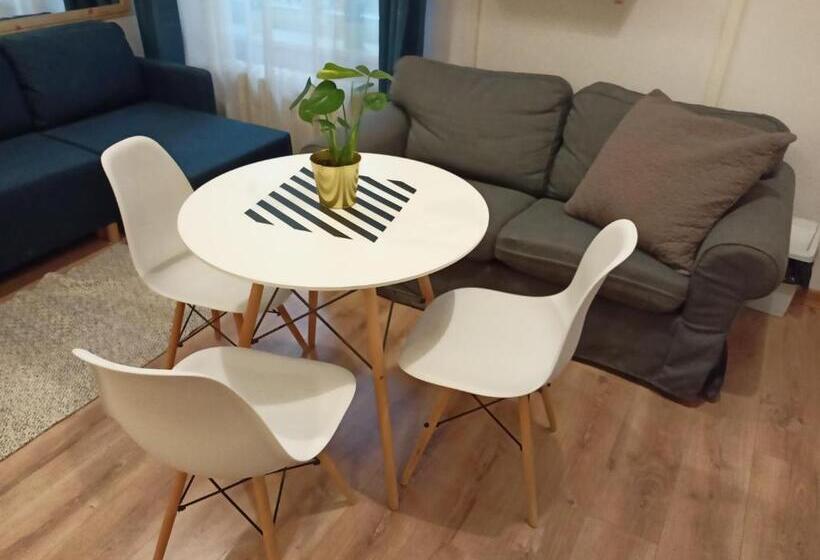 Студия Superior, Roller Apart