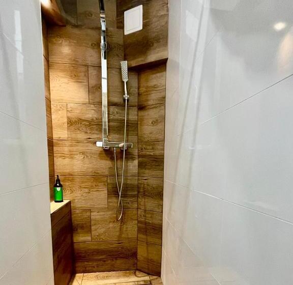 Апартаменты 1 Спальня, Roller Apart