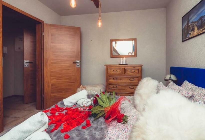 Apartamento 1 Dormitório com Terraço, Villa Delta Boutique