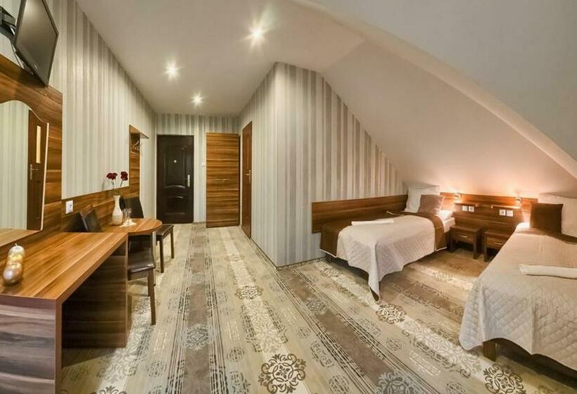 스탠다드 발코니 룸, Gościniec Jurajski