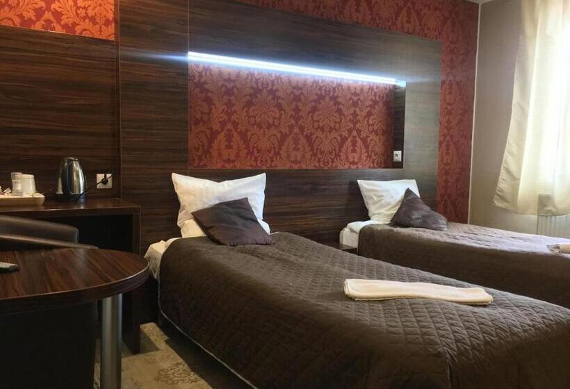 스탠다드 트리플 룸, Gościniec Jurajski