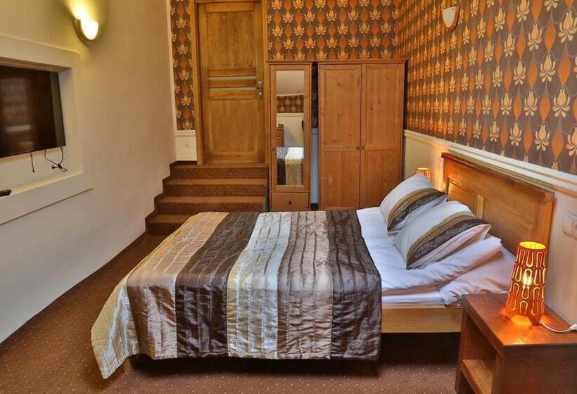 기본룸, Pod Wzgórzem Bed & Breakfast