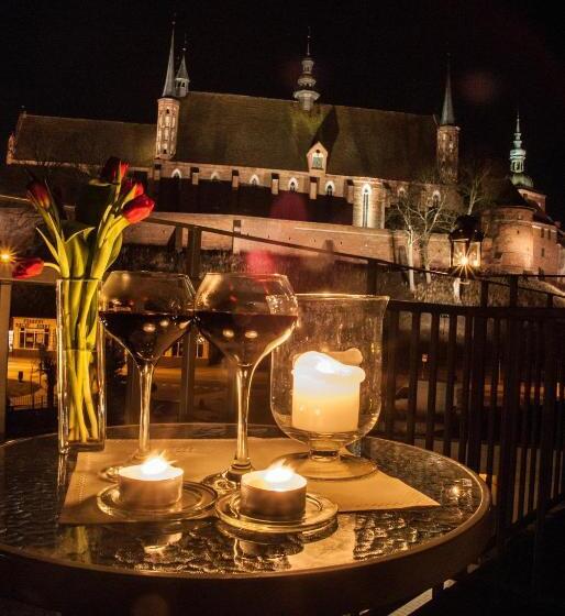 발코니가 있는 4인용 스탠다드 룸, Pod Wzgórzem Bed & Breakfast