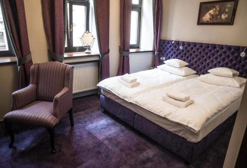 Номер Стандарт, Apartamenty Siedem Komnat Siedmiu Mistrzów