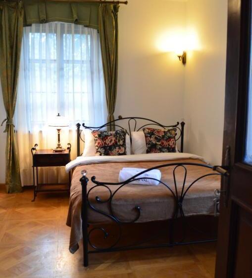 شقة غرفة واحدة, Apartamenty W Dworku Cheval