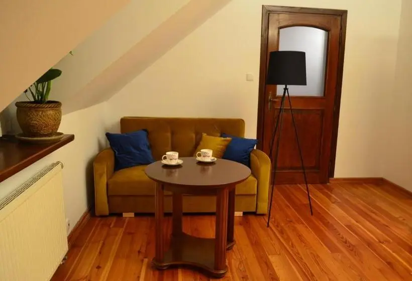 آپارتمان سوپریور 1 خوابه, Apartamenty W Dworku Cheval