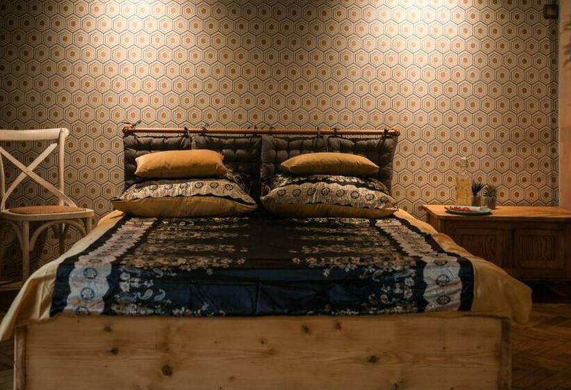 سوییت با چشمانداز کوه, 5 Kroków